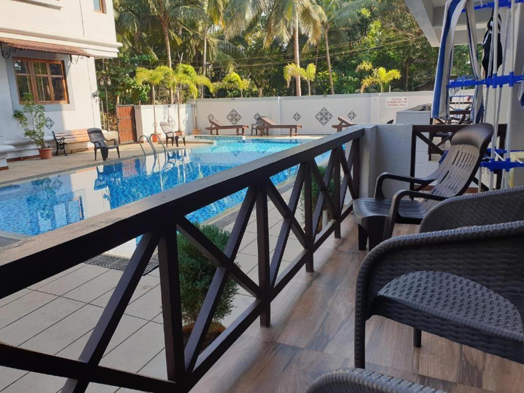 בנולים Coastal Suites Apart Hotel ---- 8 Minutes Walk To Beach מראה חיצוני תמונה
