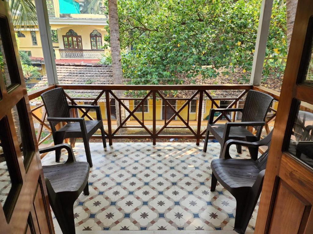 בנולים Coastal Suites Apart Hotel ---- 8 Minutes Walk To Beach מראה חיצוני תמונה
