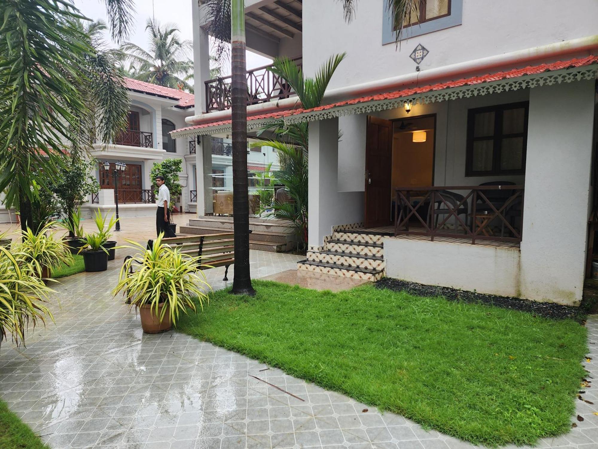 בנולים Coastal Suites Apart Hotel ---- 8 Minutes Walk To Beach מראה חיצוני תמונה