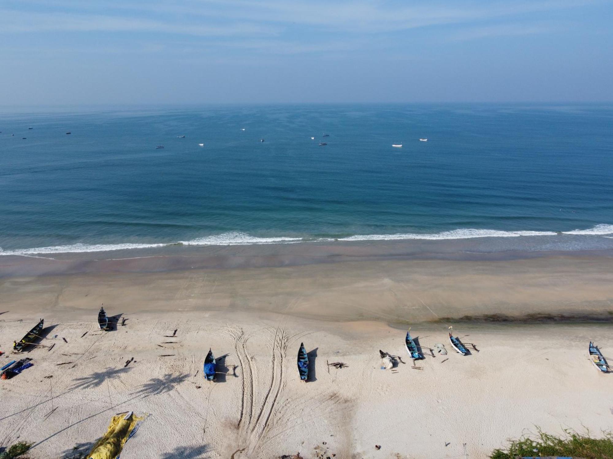 בנולים Coastal Suites Apart Hotel ---- 8 Minutes Walk To Beach מראה חיצוני תמונה