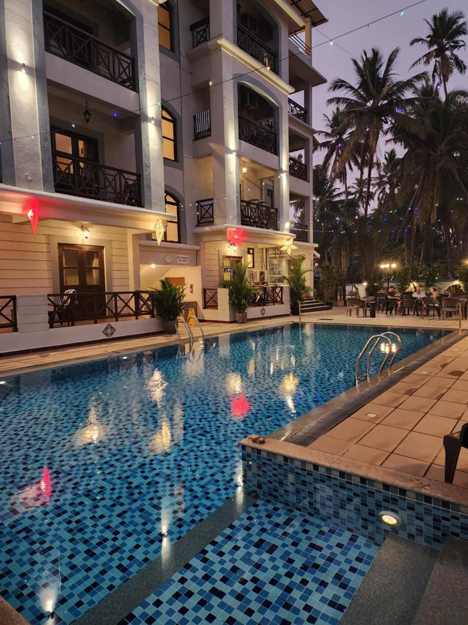 בנולים Coastal Suites Apart Hotel ---- 8 Minutes Walk To Beach מראה חיצוני תמונה