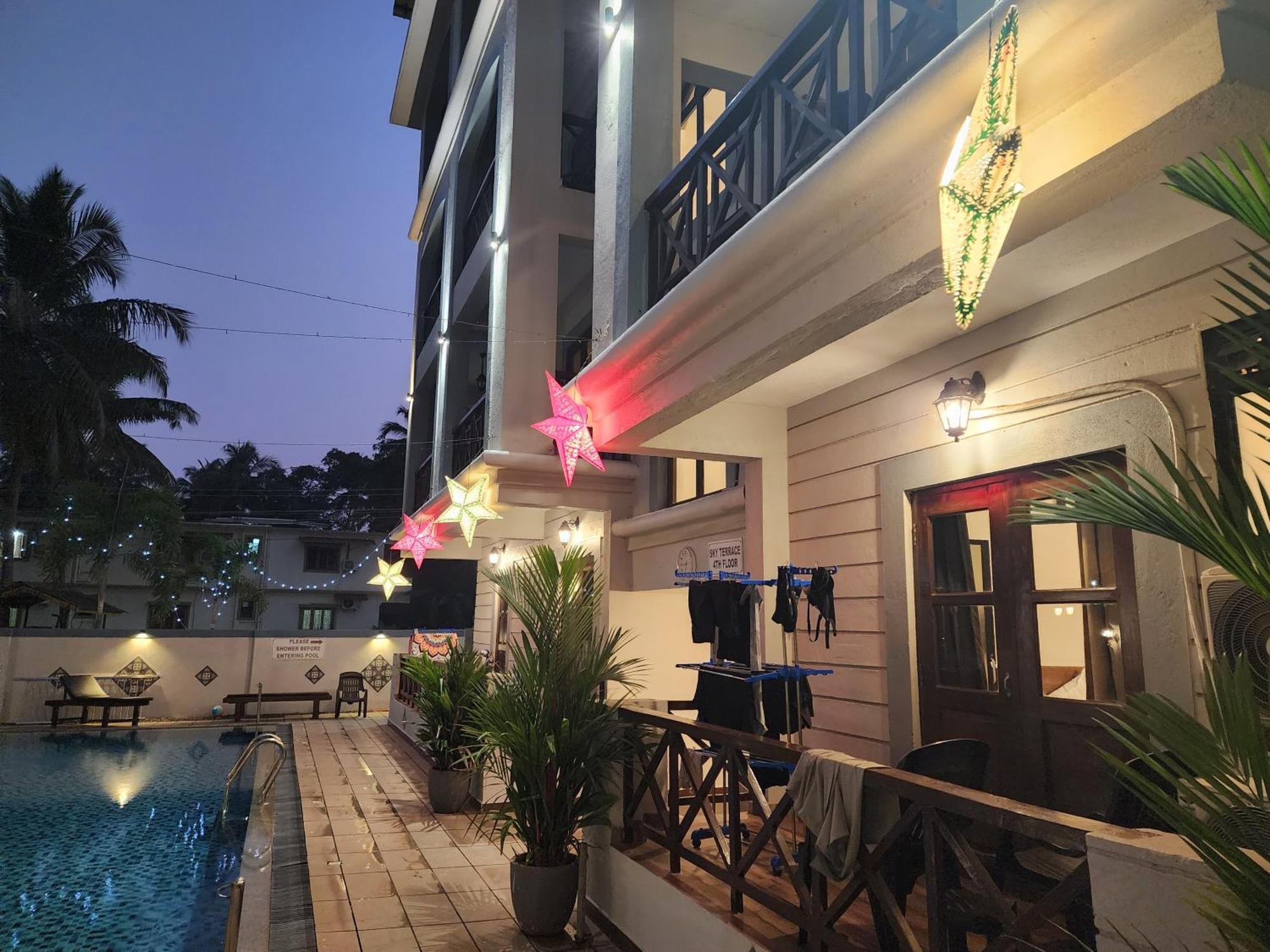 בנולים Coastal Suites Apart Hotel ---- 8 Minutes Walk To Beach מראה חיצוני תמונה